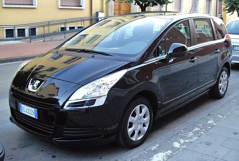 Шрот Peugeot 5008 (Пежо 5008) 2009-2015 год. Запчасти б/у 