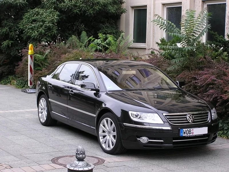 Шрот VW Phaeton (Фольксваген Фаэтон) 2002-2014 год. Автозапчасти б/у