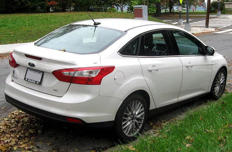 Разборка,  запчасти б.у и новые на Ford Focus III (Форд Фокус III) 5