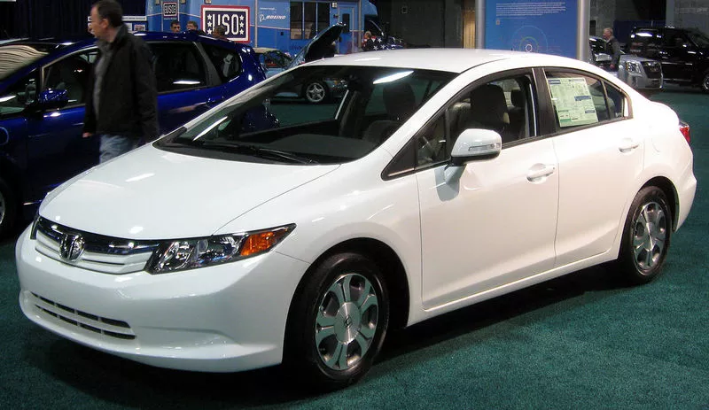 Автозапчасти б.у и новые на Хонда Цивик (Honda Civic) 2006-2014 год 3