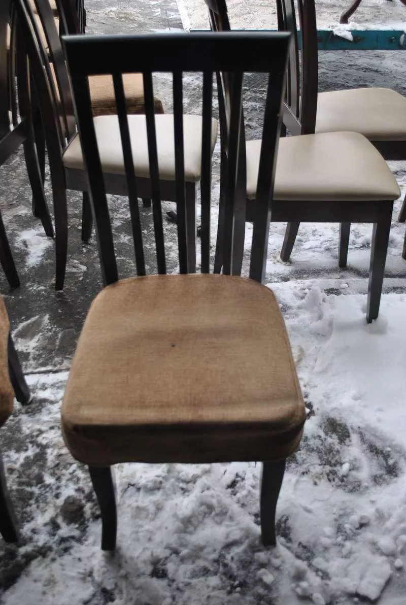 Продам деревянные стулья с тканевой подушкой бу