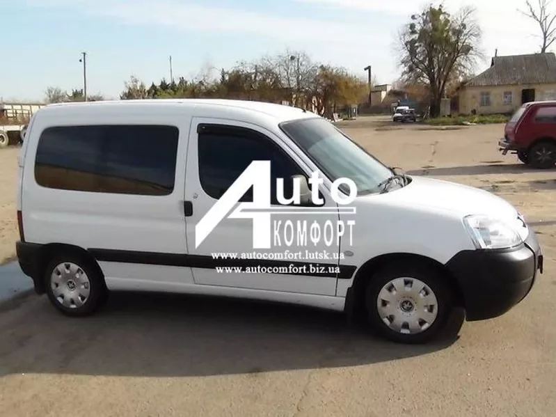 Сплошное правое окно на автомобиль Peugeot Partner,  Citroën Berlingo