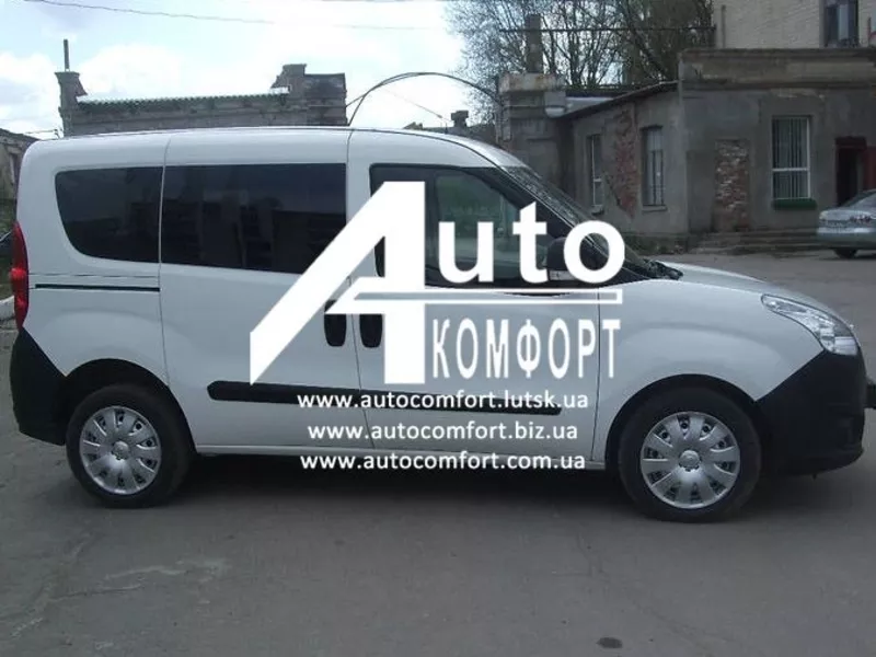 Передний салон,  правое окно на Opel Combo D (2011-) 