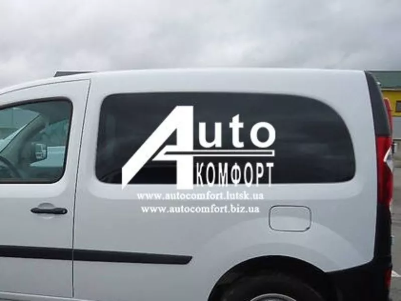 Сплошное окно,  левое на автомобиль Renault Kangoo 08- 