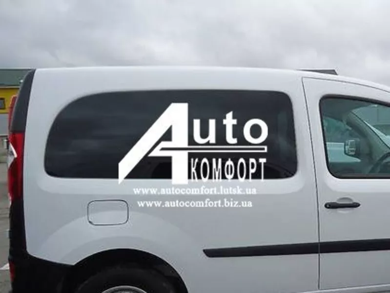 Сплошное окно,  правое на автомобиль Renault Kangoo 08- 