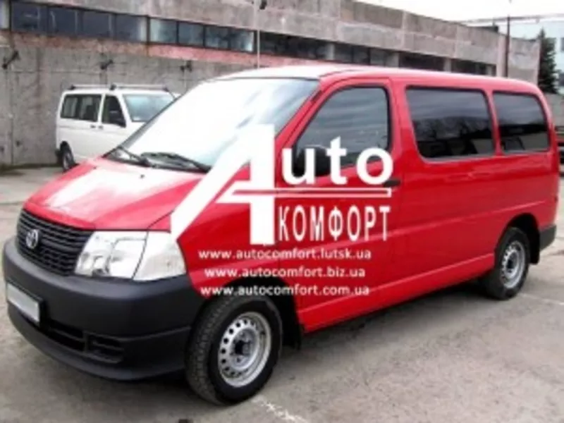 Установка (врезка) автостекла на автомобиль Toyota Hiace 