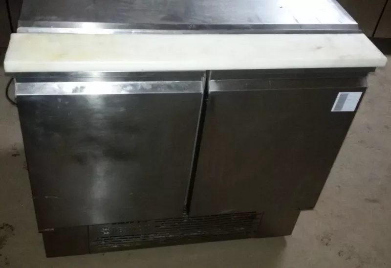 Продам холодильный стол саладетта Desmon 1552-s бу 2