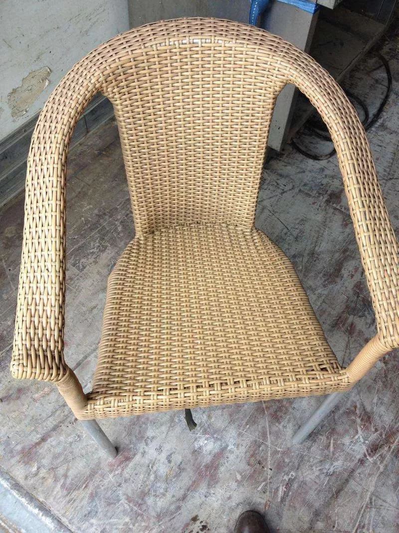 Продам кресла бу из искусственного ротанга для кафе