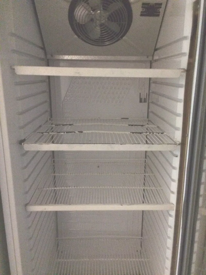 Продам холодильный шкаф бу со стеклянной дверью SFA Cool CMV 395