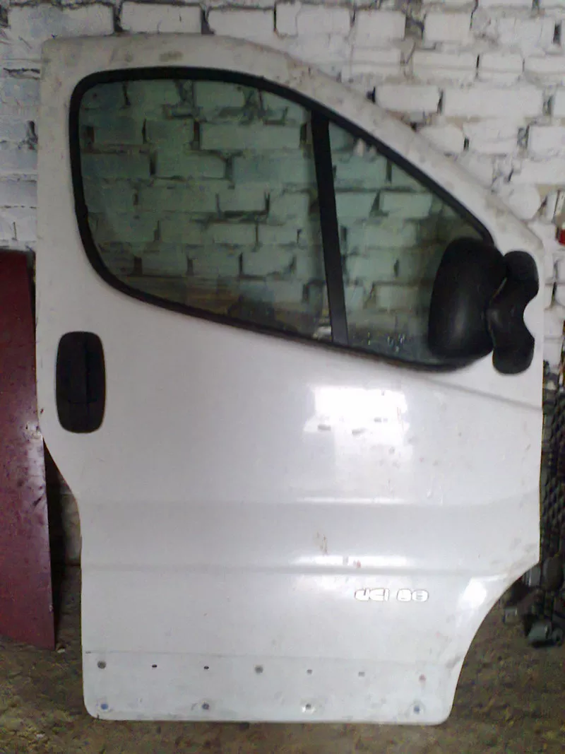 Продам оригинальную пассажирскую дверь Opel Vivaro Renault Trafic