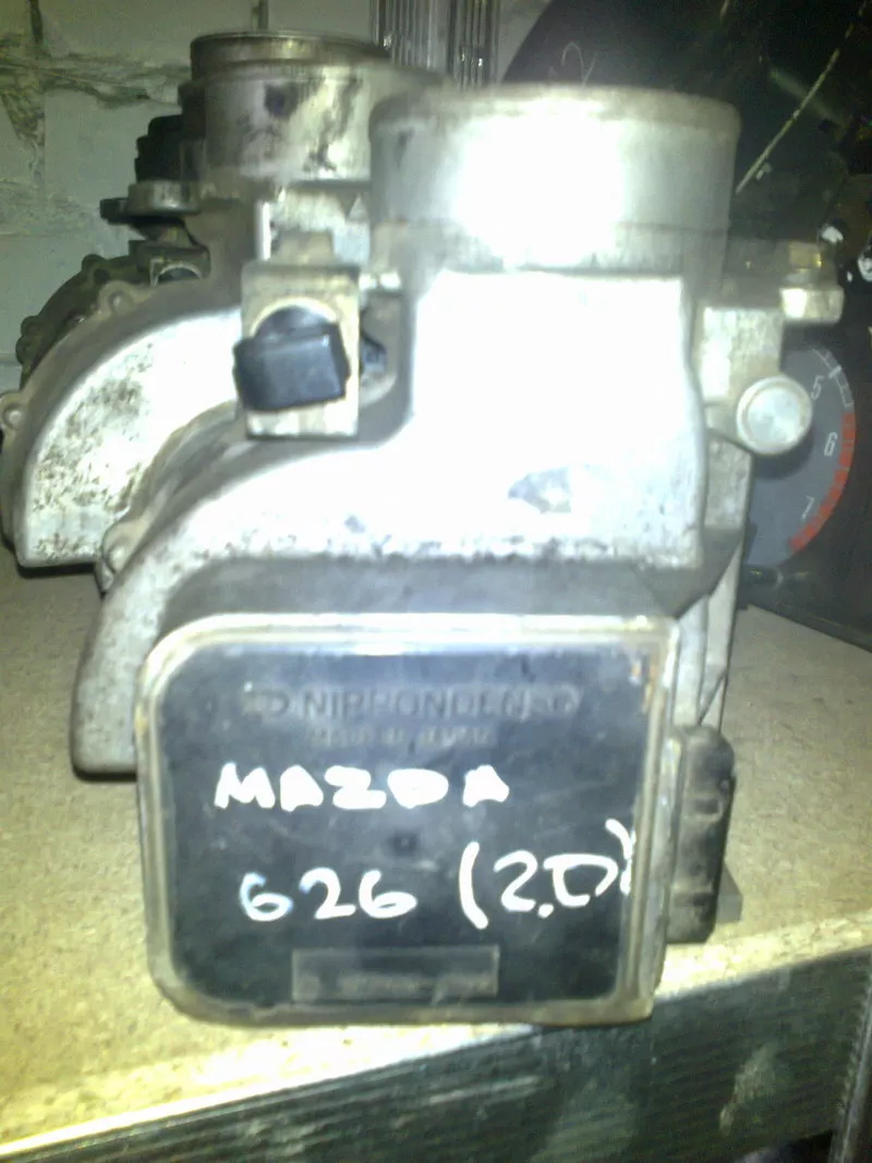 Продам оригинальный расходомер воздуха Mazda 626 2.0L
