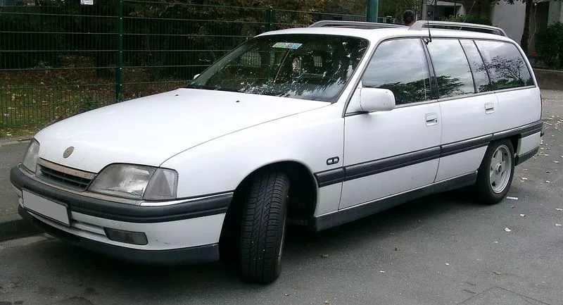 Продам оригинальный радиатор Opel Omega A,  Opel Frontera 2.3D 2.3TD