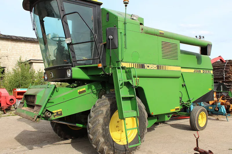 Комбайн John Deere 1055 2