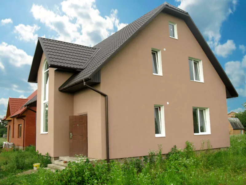 Продам двух этажный кирпичный дом в городе Луцк